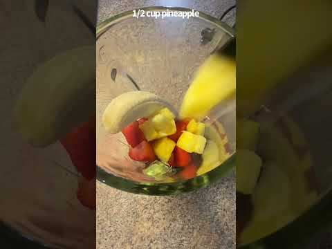 Strawberry Pineapple Smoothie: A Tech-Infused Refreshment